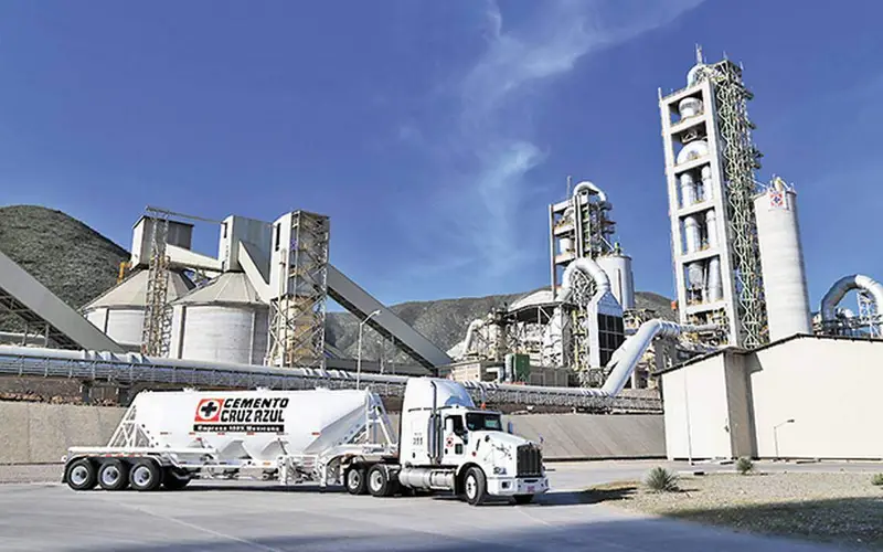 Dan libertad a 23 detenidos durante conflicto de la cementera Cruz azul