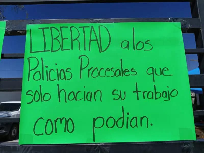 Conceden suspensión de proceso a policías implicados en fuga de presos