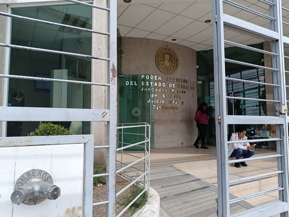 Ganancias de hasta 300 mil pesos obtendría el director de Seguridad de Tezontepec de Aldama por supuesta venta de droga