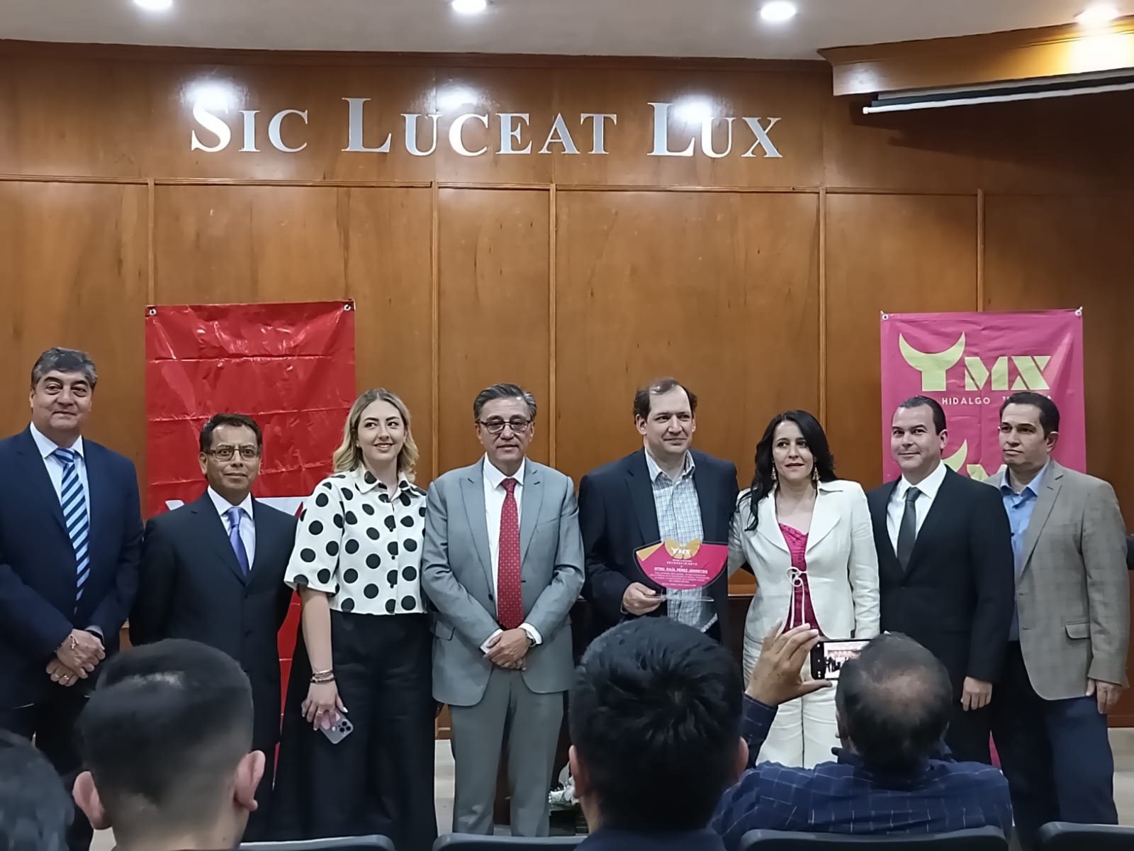 Corridas de toros no pueden prohibirse, pero sí regularse: Raúl Pérez Johnston