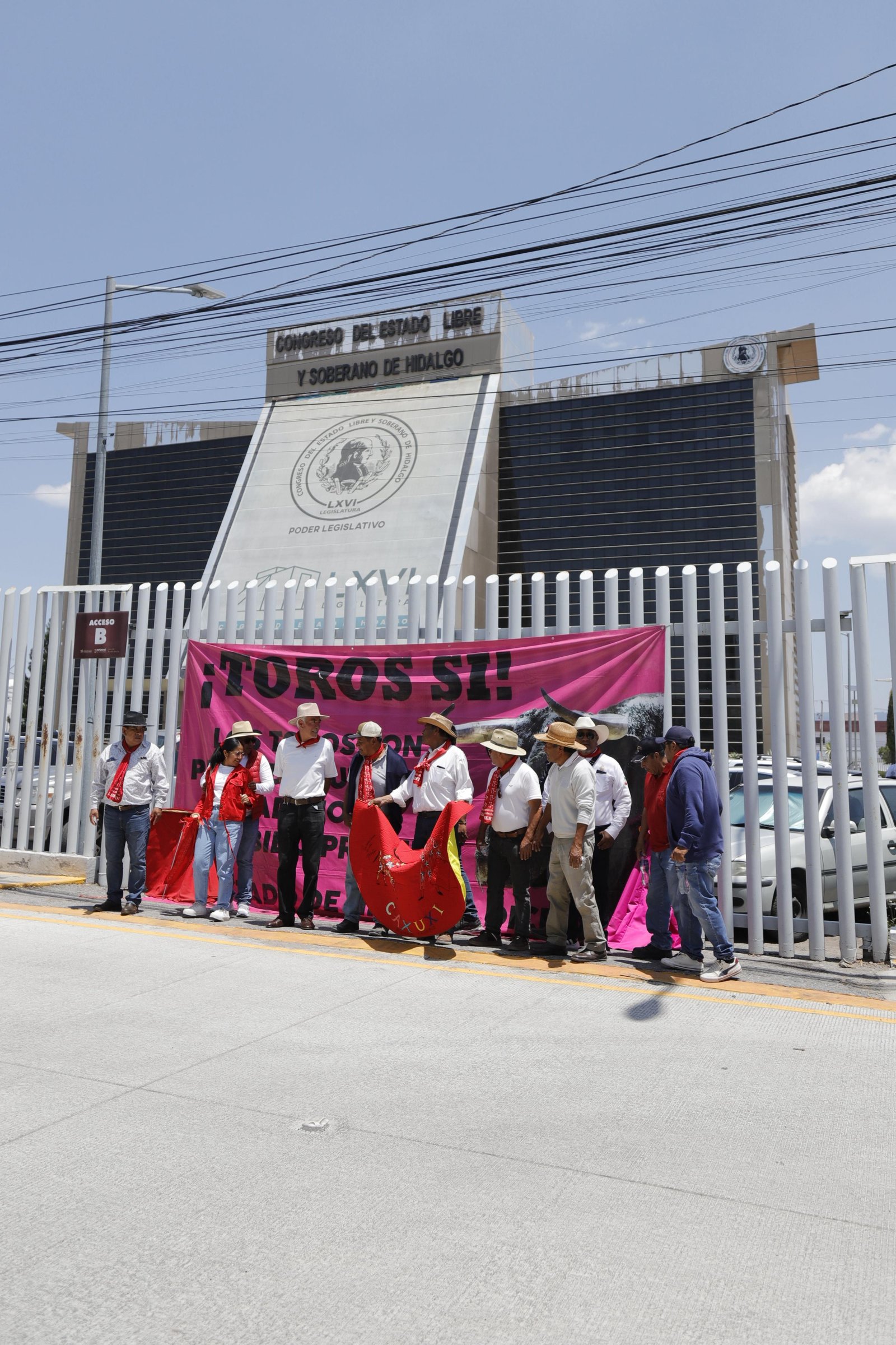 El futuro de los toros en Hidalgo, compromete diputado consulta indígena taurina