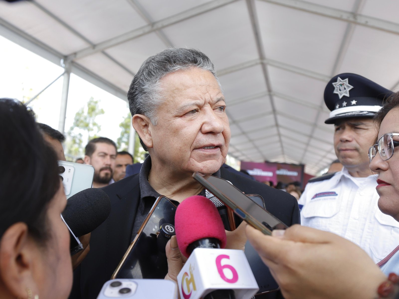 Pide Menchaca a municipios a regular comercio en vía pública tras tragedia en Tulancingo