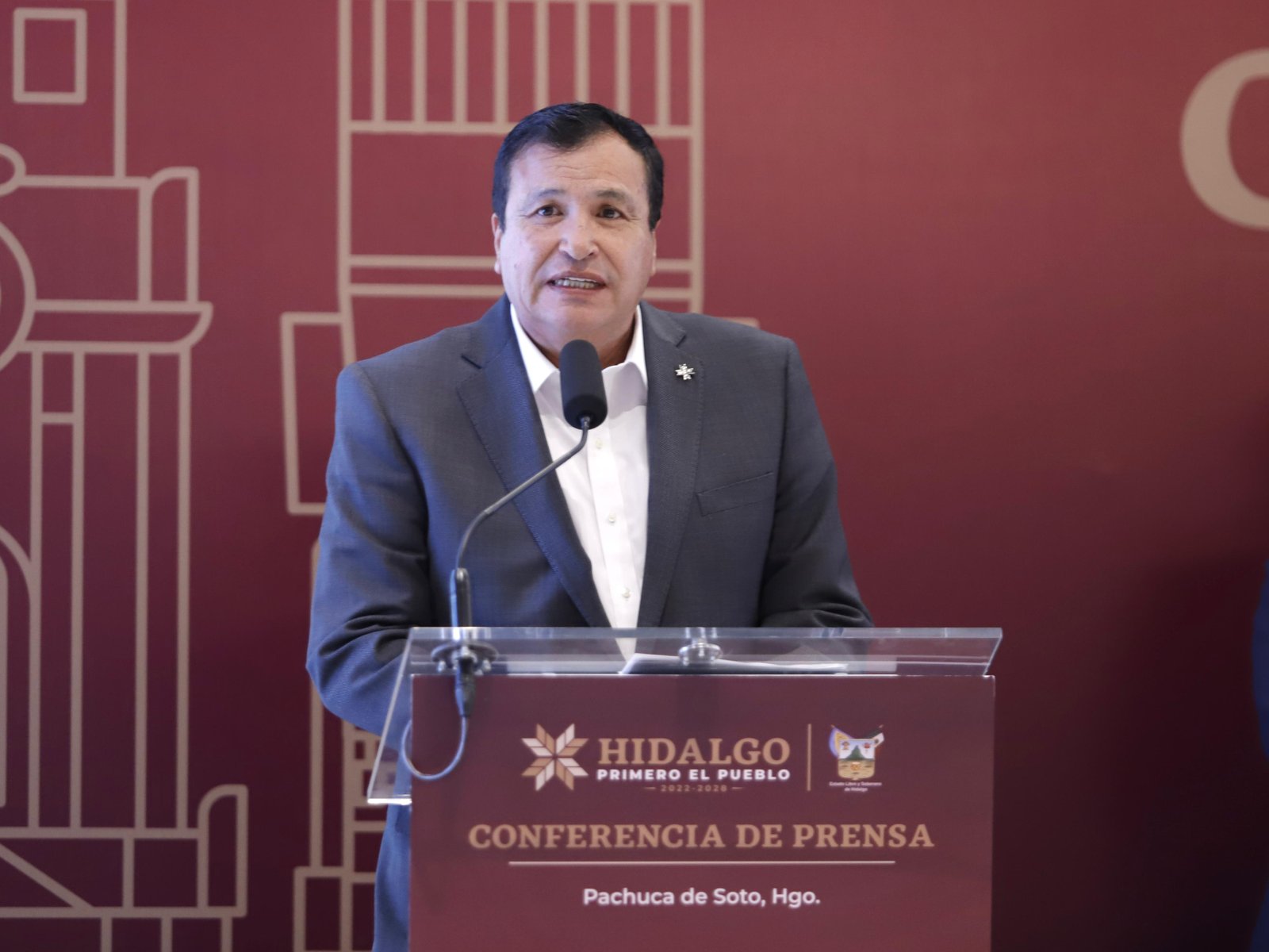 Bajo la lupa, 12 funcionarios en Hidalgo ganan más que el gobernador por doble plaza