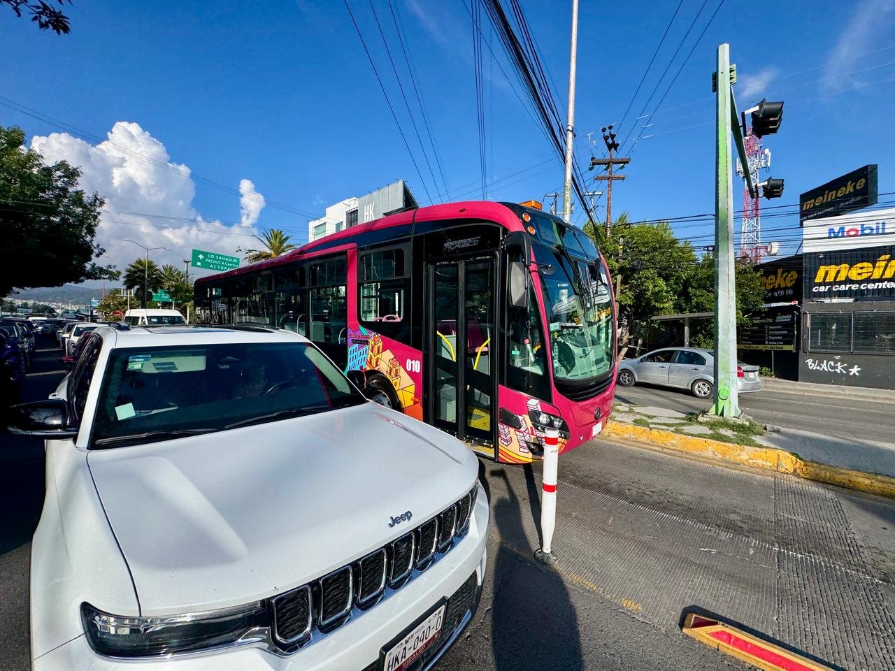Invasores del Tuzobús en la mira: multas de hasta 3 mil 519 pesos; iniciarían en máximo 10 días