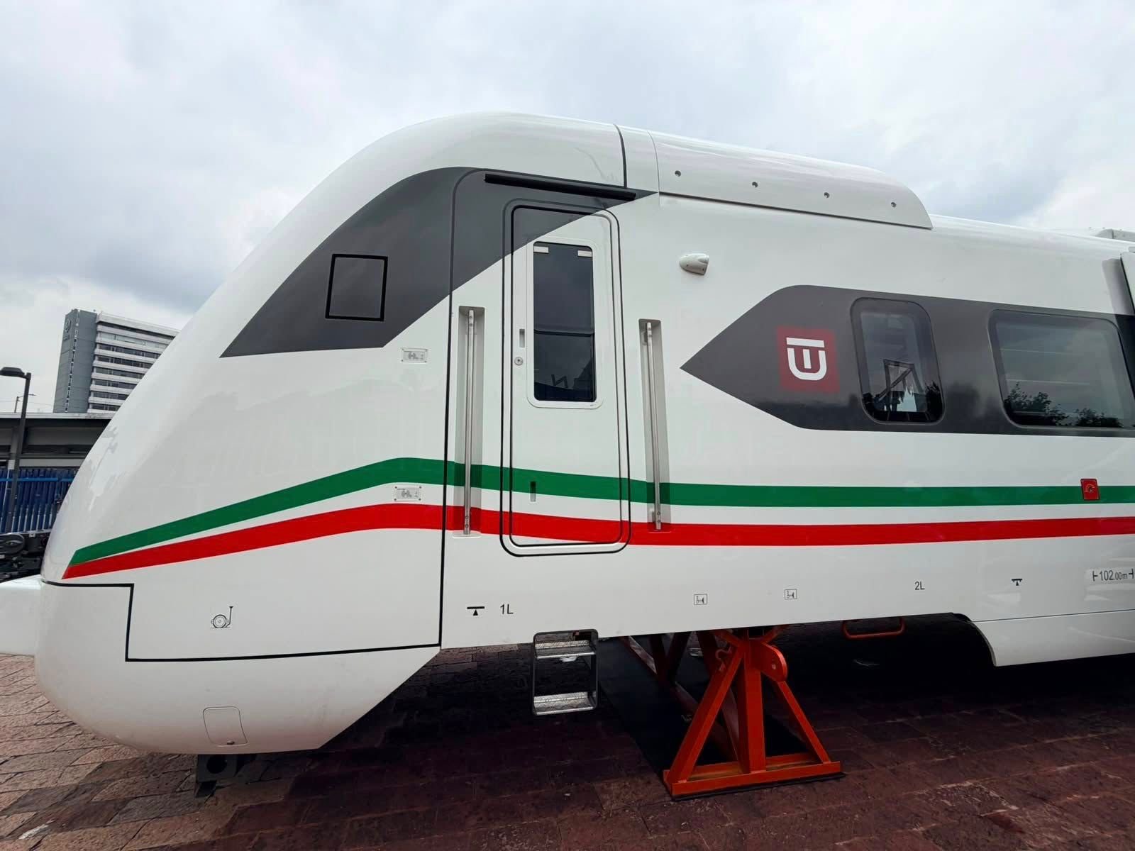 Así serán los trenes del AIFA-Pachuca; exhibirán réplica en la terminal de Buenavista