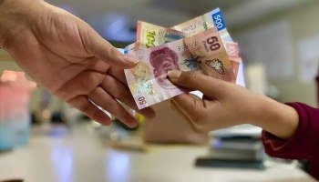 Acusan a mujer de no pagar pensión alimenticia