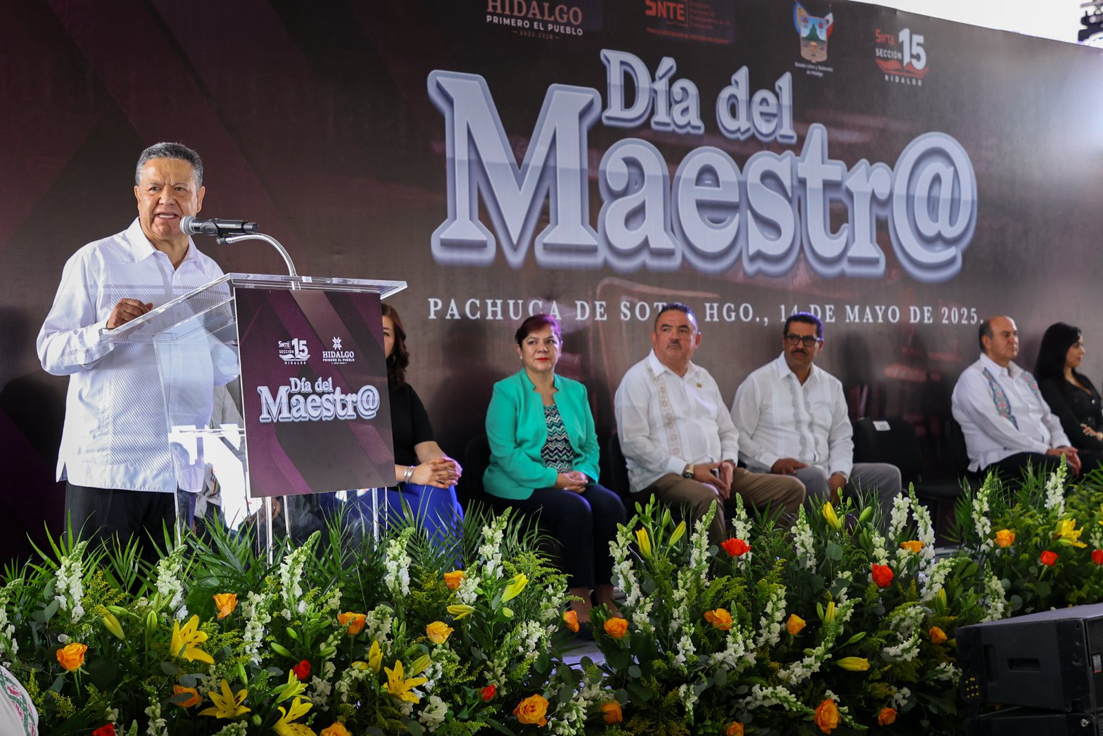 Gobierno de Hidalgo reconoce labor docente Plétora