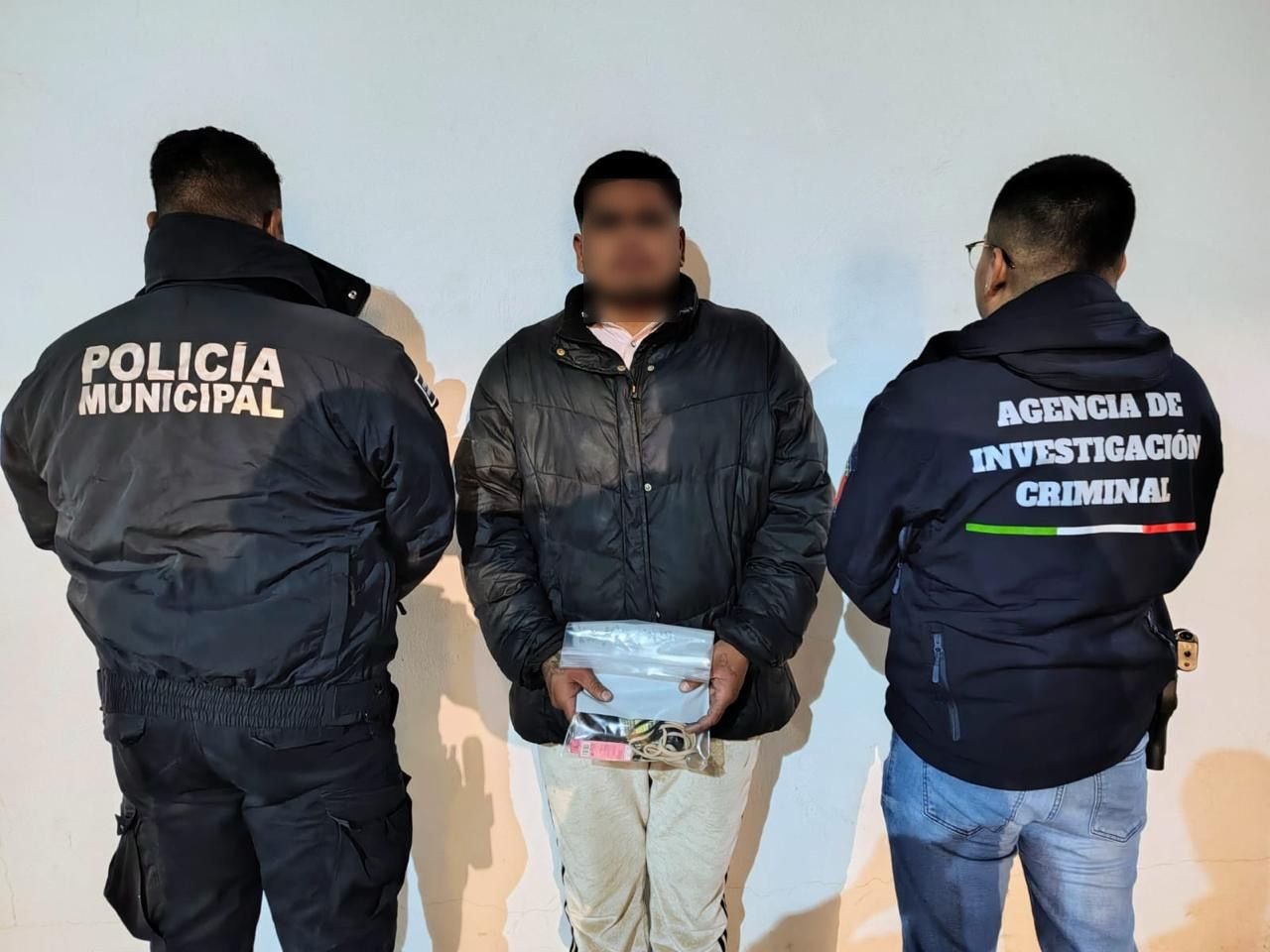 Detienen a sujeto por presunto narcomenudeo en Mineral de la Reforma ...