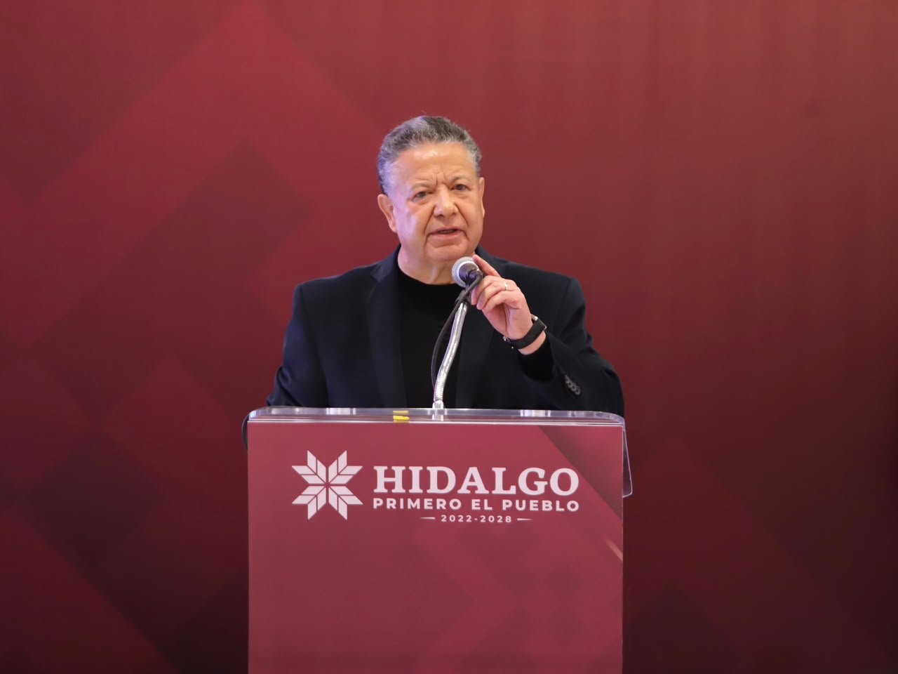 Menchaca anuncia dos años más de obra pública y programas sociales para Hidalgo