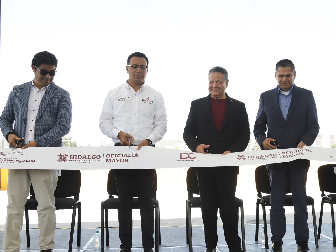 Menchaca entrega Centro de Datos y obras de remodelación del aeropuerto de Pachuca