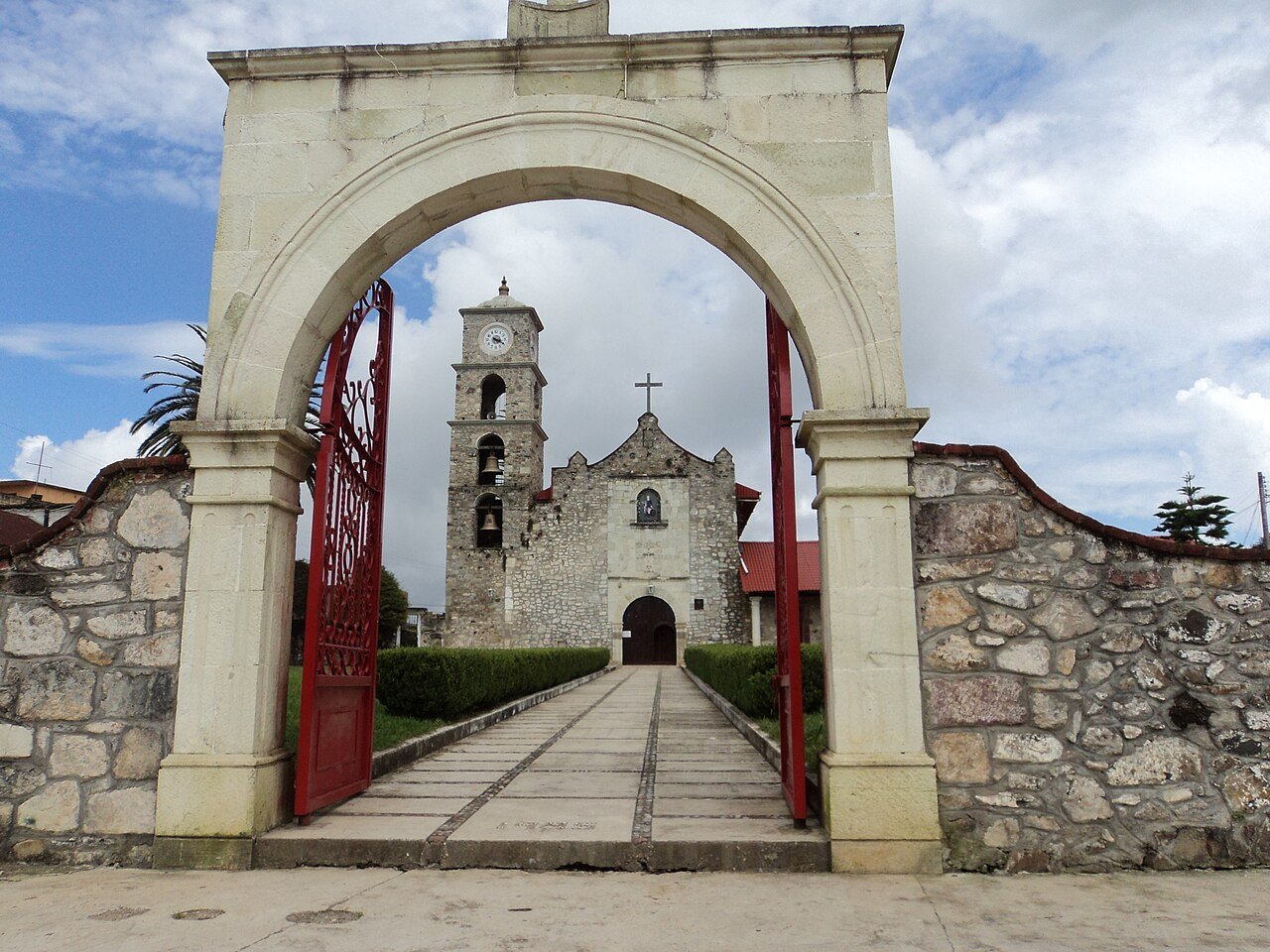 Investiga PGJEH hallazgo sin vida de sacerdote en Lolotla