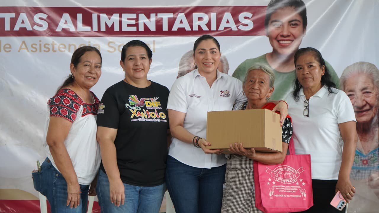 DIF Huejutla inicia entrega del programa alimentario “Es Por Ti”