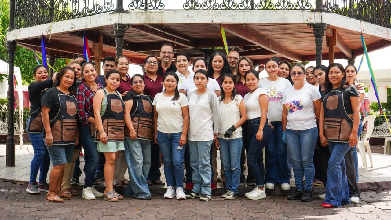 DIF Huejutla realiza jornada de cuidado personal con más de 100 participantes