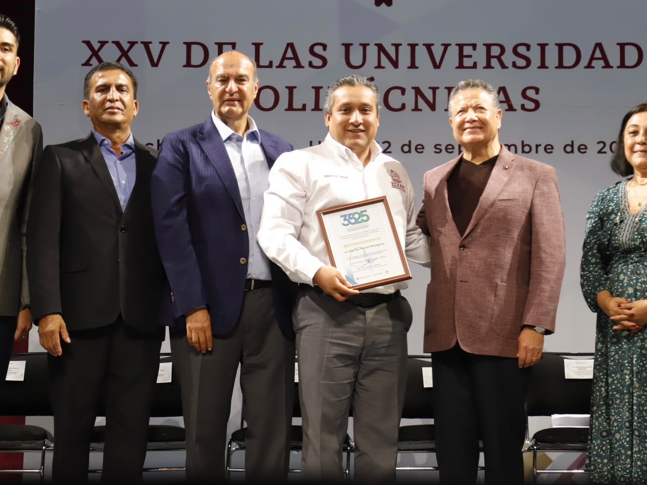 Julio Menchaca respalda labor de universidades tecnológicas y politécnicas