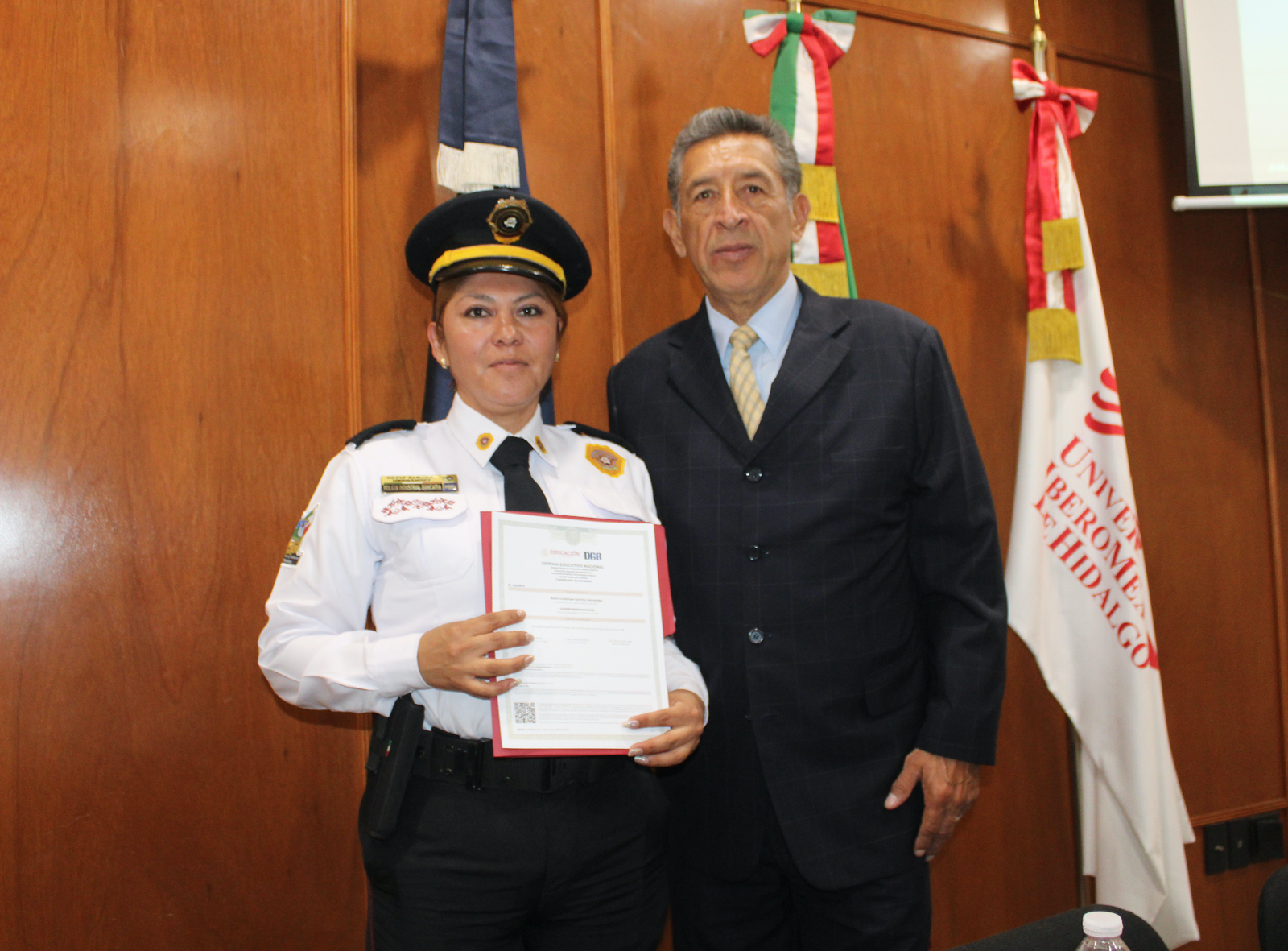 229 elementos de la Policía Industrial Bancaria concluyen educación media superior