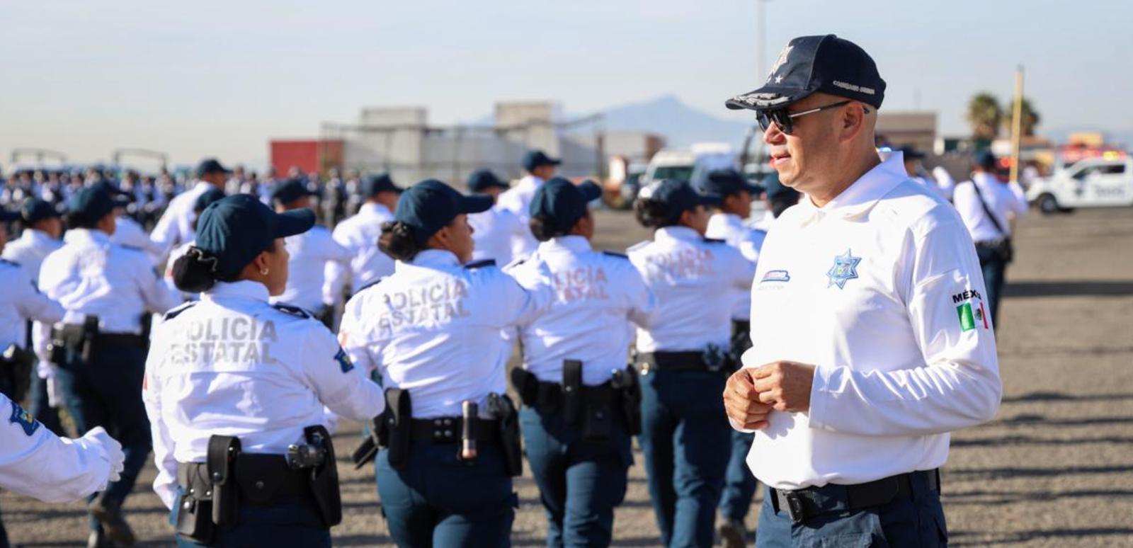 Pasan revista a elementos operativos de la SSPH, previo al desfile cívico