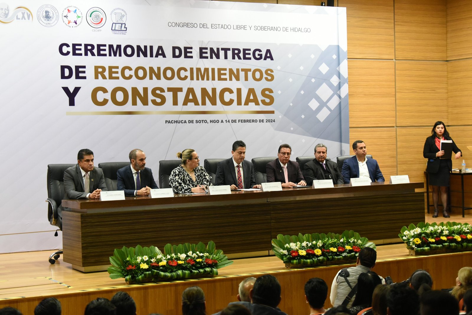 Senado de la República entrega reconocimientos a trabajadores del ...